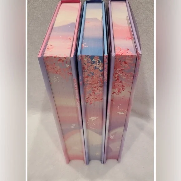 FAIRYLOOT signed edition To All The Boys I’ve Loved Before - Picture 5 of 6